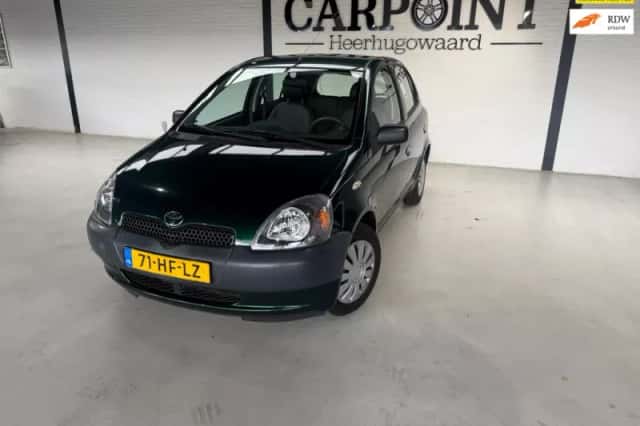 Toyota Yaris (2001) thumbnail 1