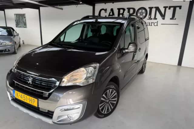 Peugeot Partner (2018) thumbnail 1