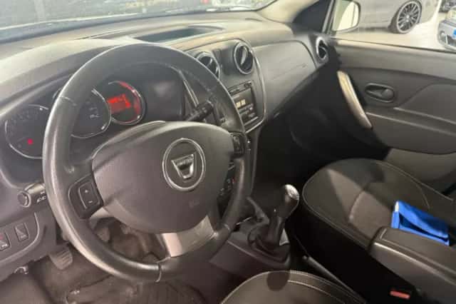 Dacia Logan MCV (2014) thumbnail 6