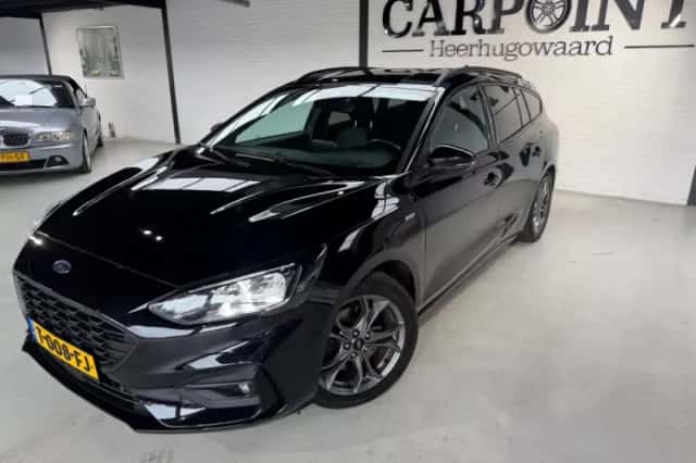 Ford Focus (2020) thumbnail 2