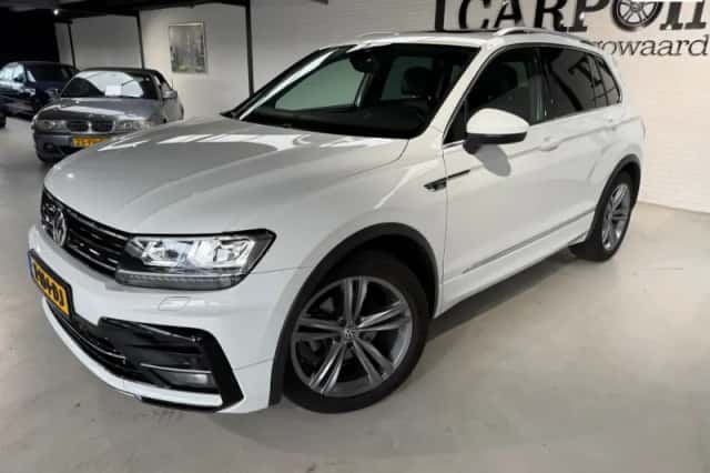 Volkswagen Tiguan (2019) thumbnail 1