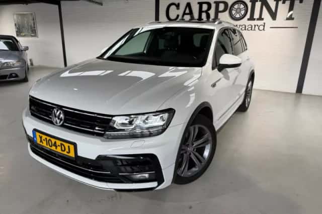 Volkswagen Tiguan (2019) thumbnail 2