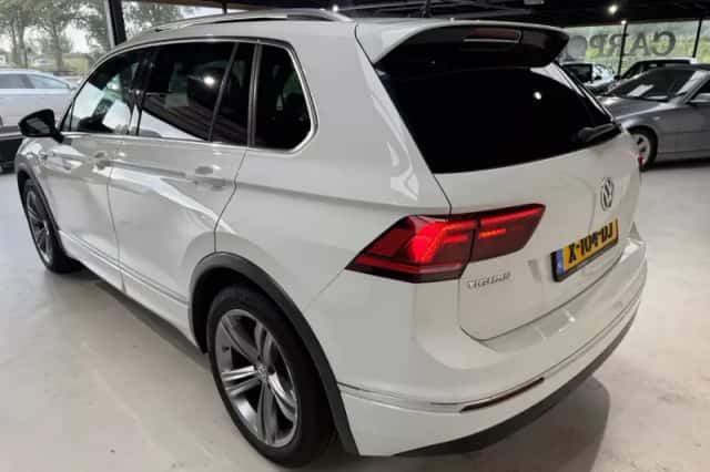 Volkswagen Tiguan (2019) thumbnail 5