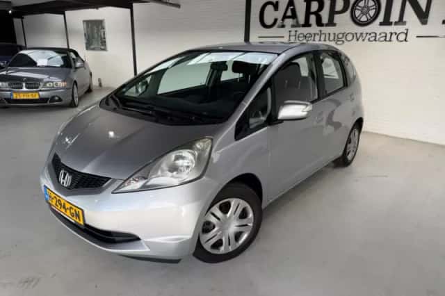 Honda Jazz (2009) thumbnail 2