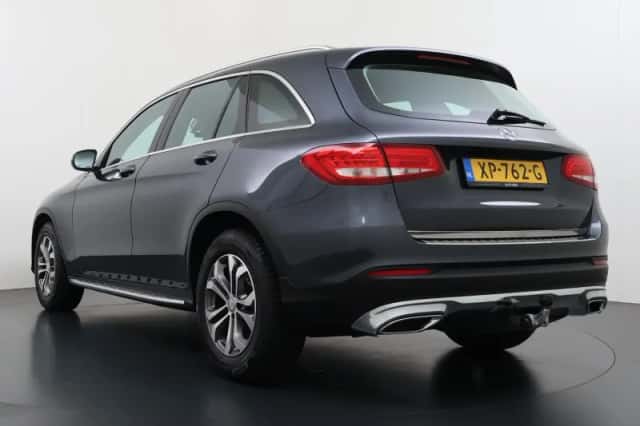 Mercedes-Benz GLC-Klasse (2016) thumbnail 2