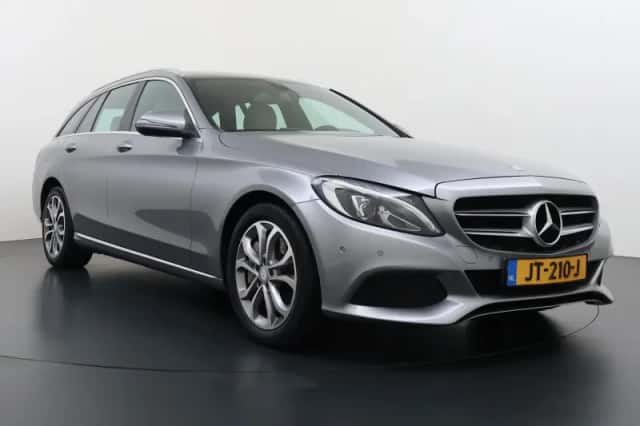 Mercedes-Benz C-Klasse (2016) thumbnail 4