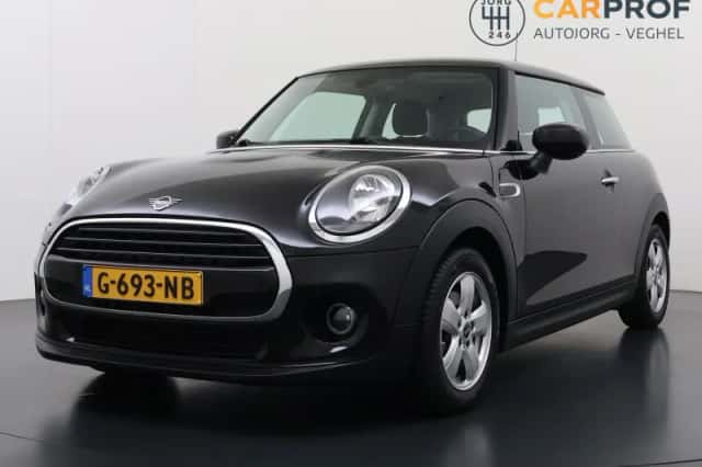 MINI Cooper (2019) thumbnail 1