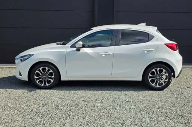 Mazda 2 (2018) thumbnail 6