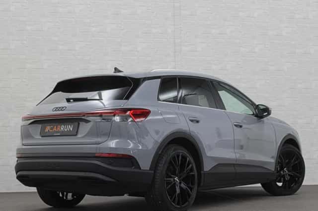 Audi Q4 e-tron (2023) thumbnail 3