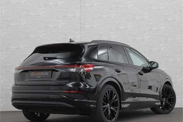 Audi Q4 e-tron (2023) thumbnail 3