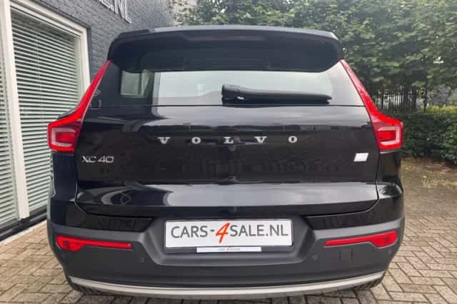 Volvo XC40 (2021) thumbnail 6