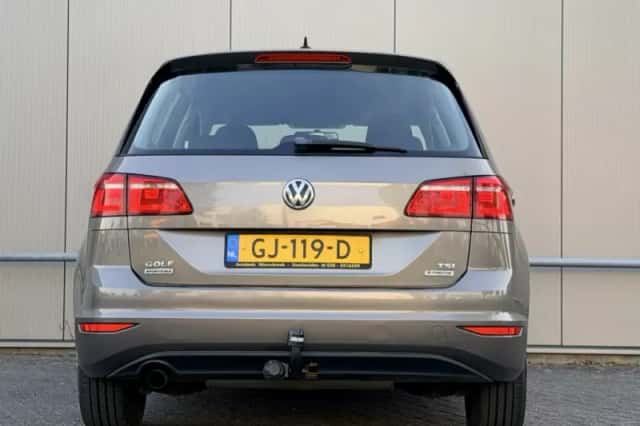 Volkswagen Golf Sportsvan (2015) thumbnail 6