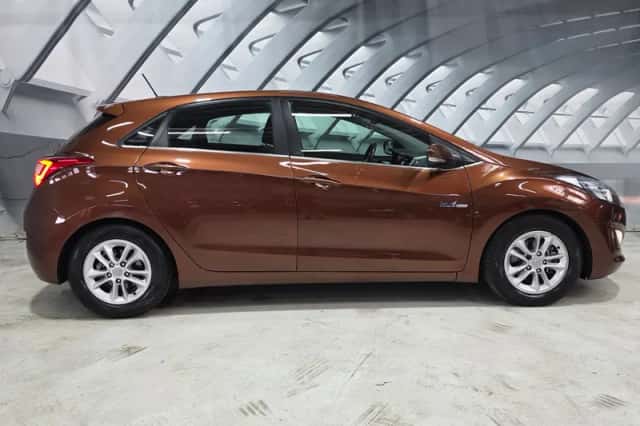 Hyundai i30 (2013) thumbnail 5