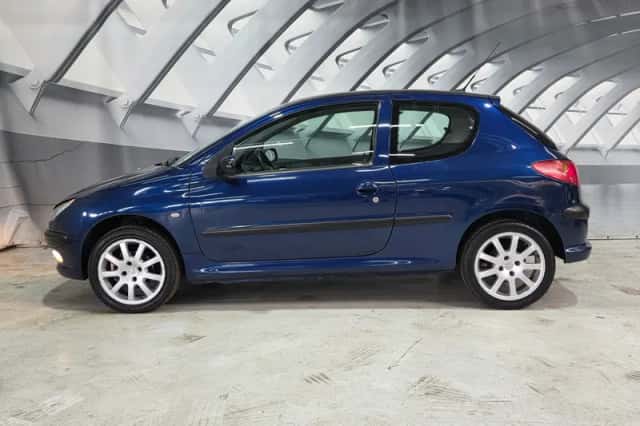 Peugeot 206 (2003) thumbnail 5
