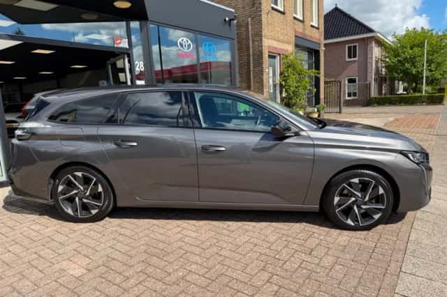 Peugeot 308 (2022) thumbnail 5