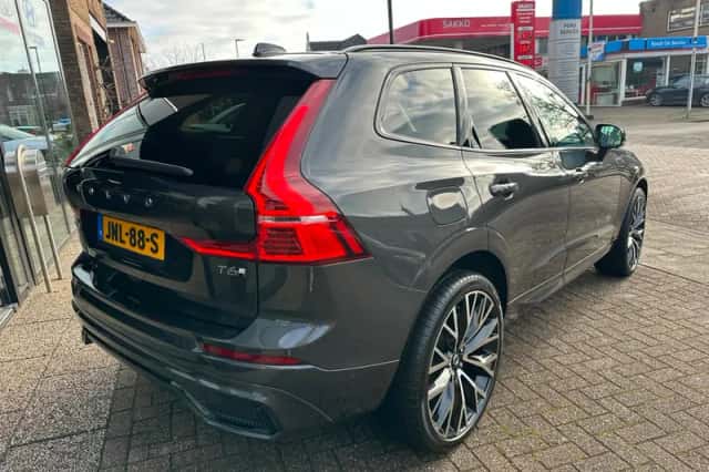 Volvo XC60 (2024) thumbnail 6