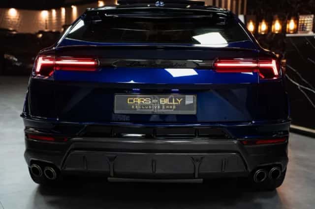 Lamborghini Urus (2023) thumbnail 6
