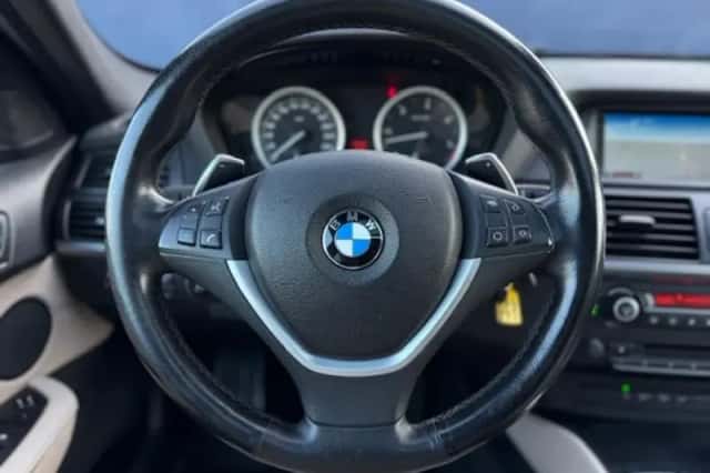 BMW X6 (2012) thumbnail 2