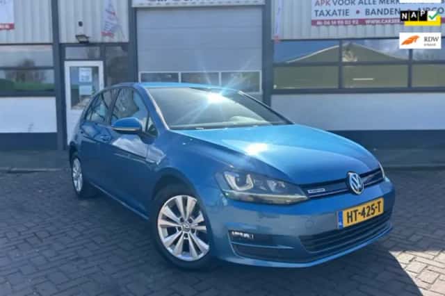 Volkswagen Golf (2016) thumbnail 1
