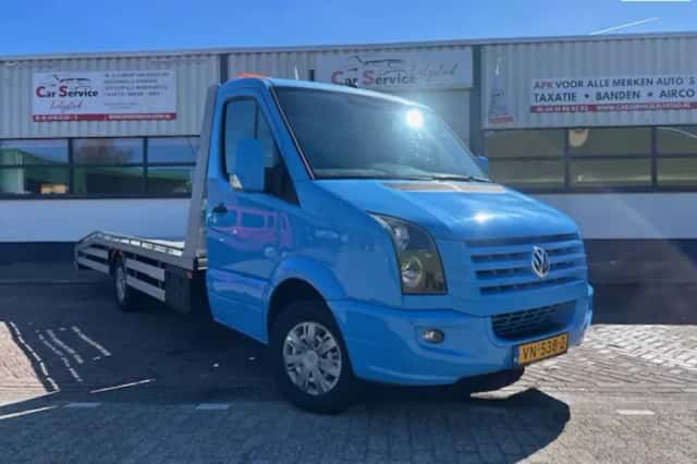 Volkswagen Crafter (2015) thumbnail 1