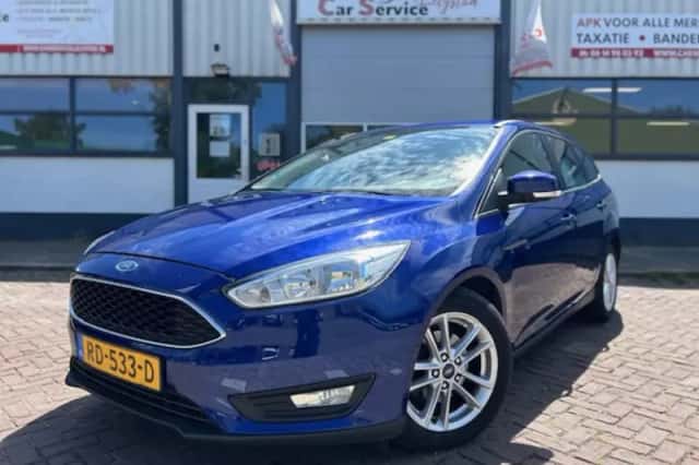 Ford Focus (2017) thumbnail 3