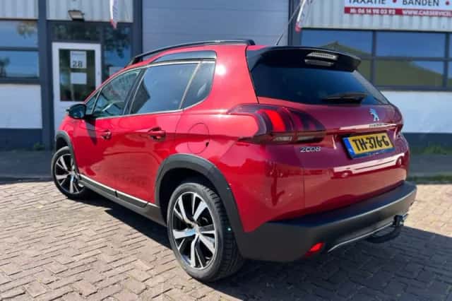 Peugeot 2008 (2018) thumbnail 6