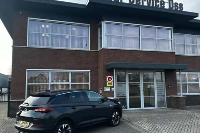 Opel Grandland (2019) thumbnail 4