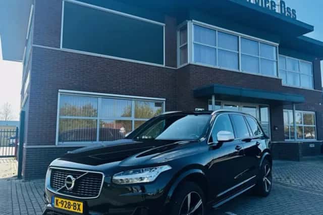 Volvo XC90 (2018) thumbnail 1