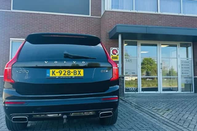 Volvo XC90 (2018) thumbnail 5