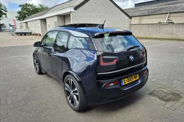 BMW i3 (2021) thumbnail 3