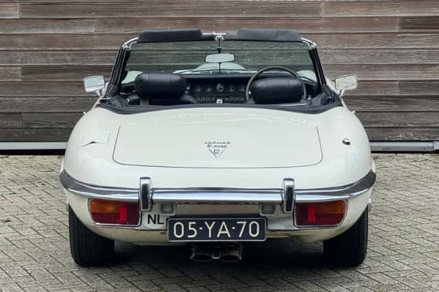 Jaguar E-Type (0) thumbnail 6