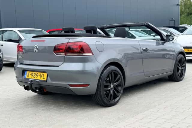 Volkswagen Golf (2012) thumbnail 2