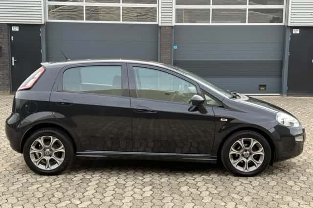 Fiat Punto Evo (2013) thumbnail 2