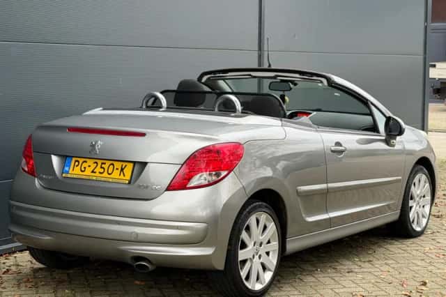 Peugeot 207 (2011) thumbnail 3
