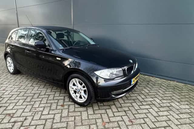 BMW 1-Serie (2010) thumbnail 1