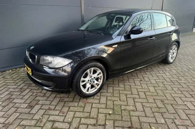 BMW 1-Serie (2010) thumbnail 3