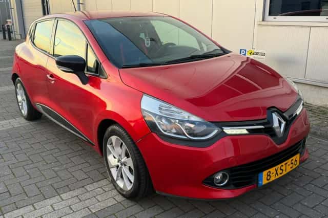 Renault Clio (2014) thumbnail 1