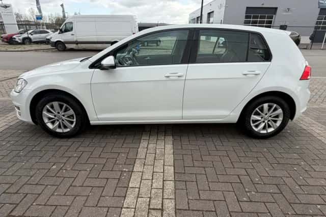 Volkswagen Golf (2016) thumbnail 6