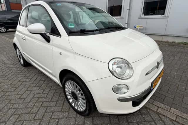 Fiat 500 (2010) thumbnail 1