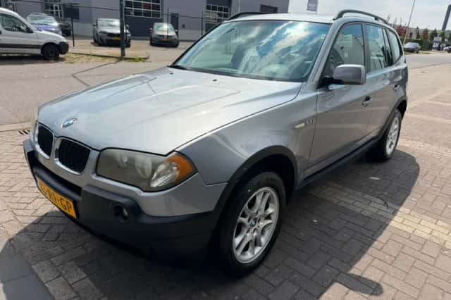 BMW X3 (2004) thumbnail 4