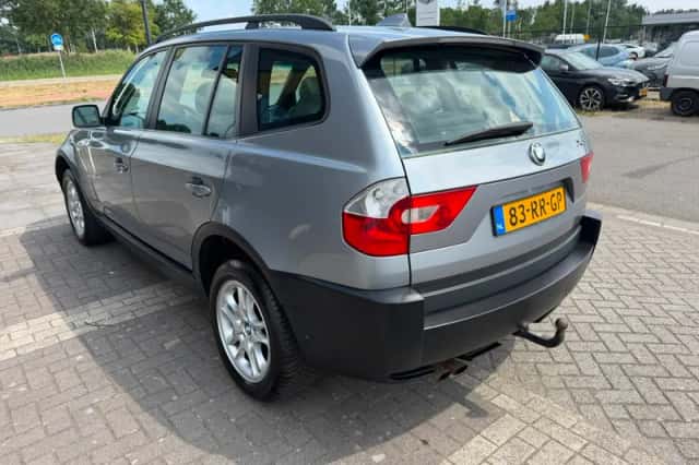 BMW X3 (2004) thumbnail 5