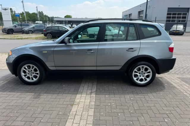 BMW X3 (2004) thumbnail 6