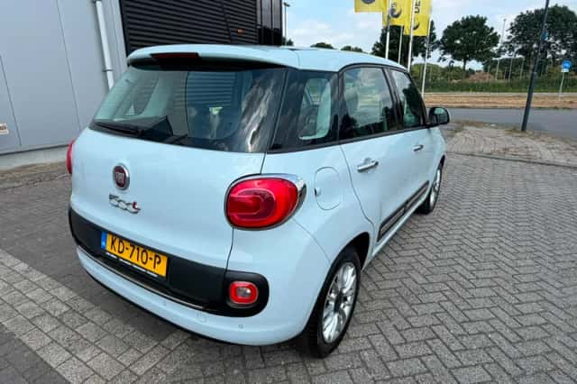 Fiat 500L (2013) thumbnail 2