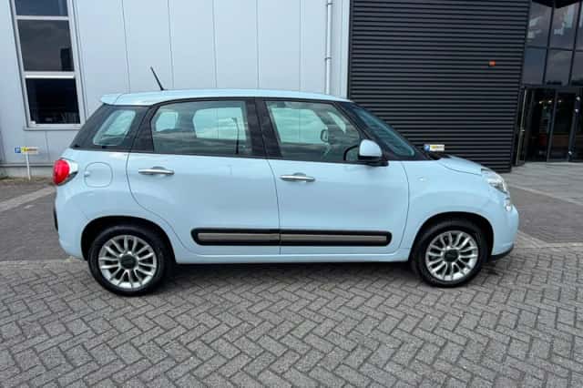 Fiat 500L (2013) thumbnail 3