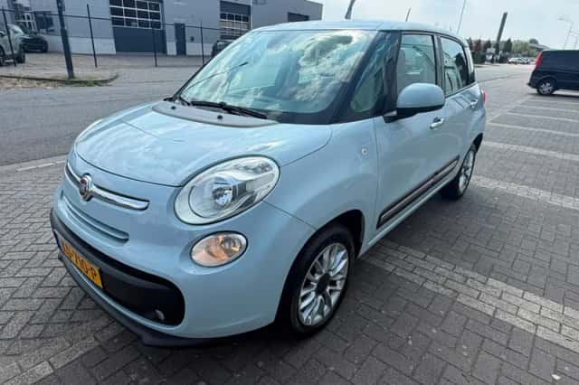 Fiat 500L (2013) thumbnail 4