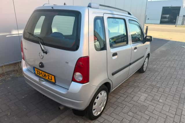 Opel Agila (2003) thumbnail 2