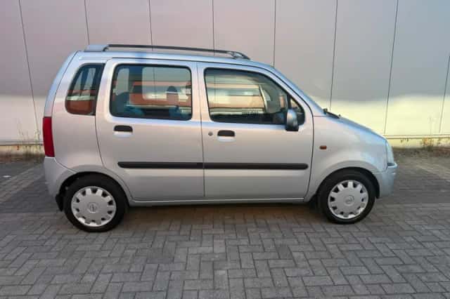 Opel Agila (2003) thumbnail 3