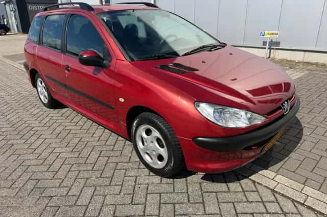 Peugeot 206 (2004) thumbnail 1