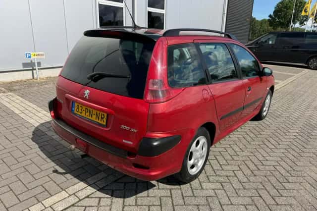 Peugeot 206 (2004) thumbnail 2