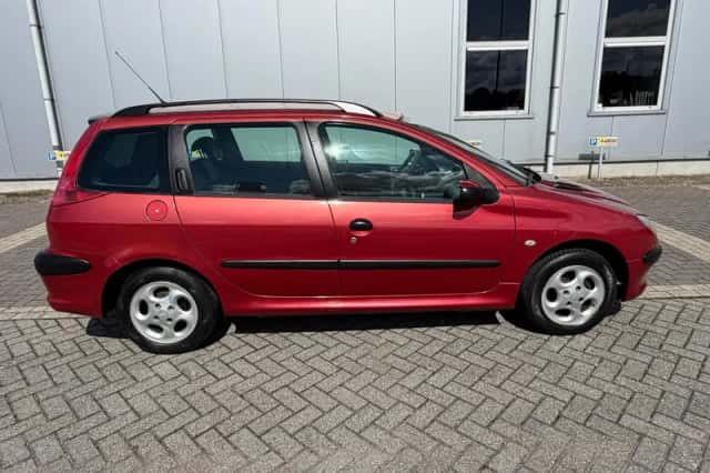 Peugeot 206 (2004) thumbnail 3